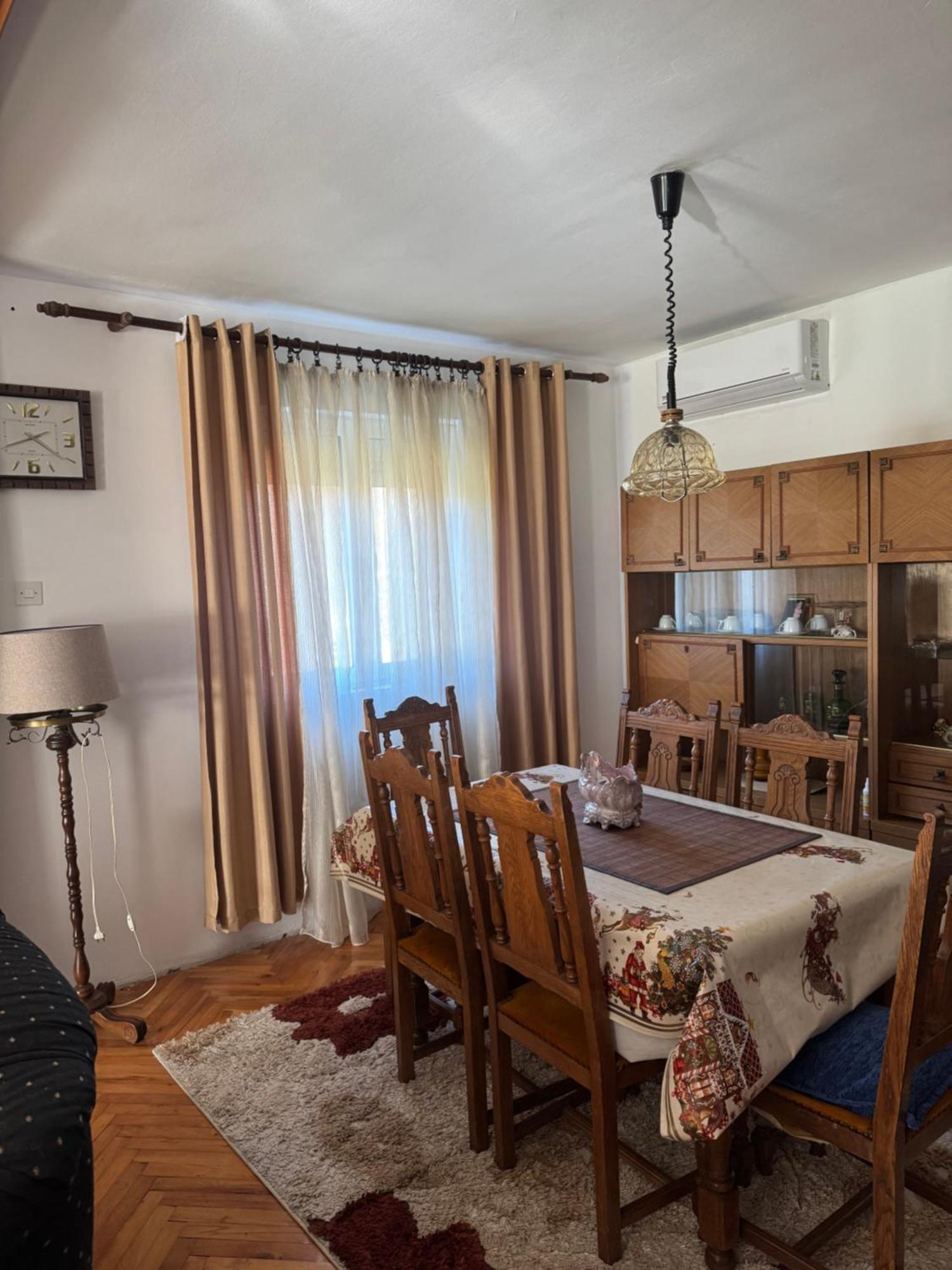 Apartment Sweet House *